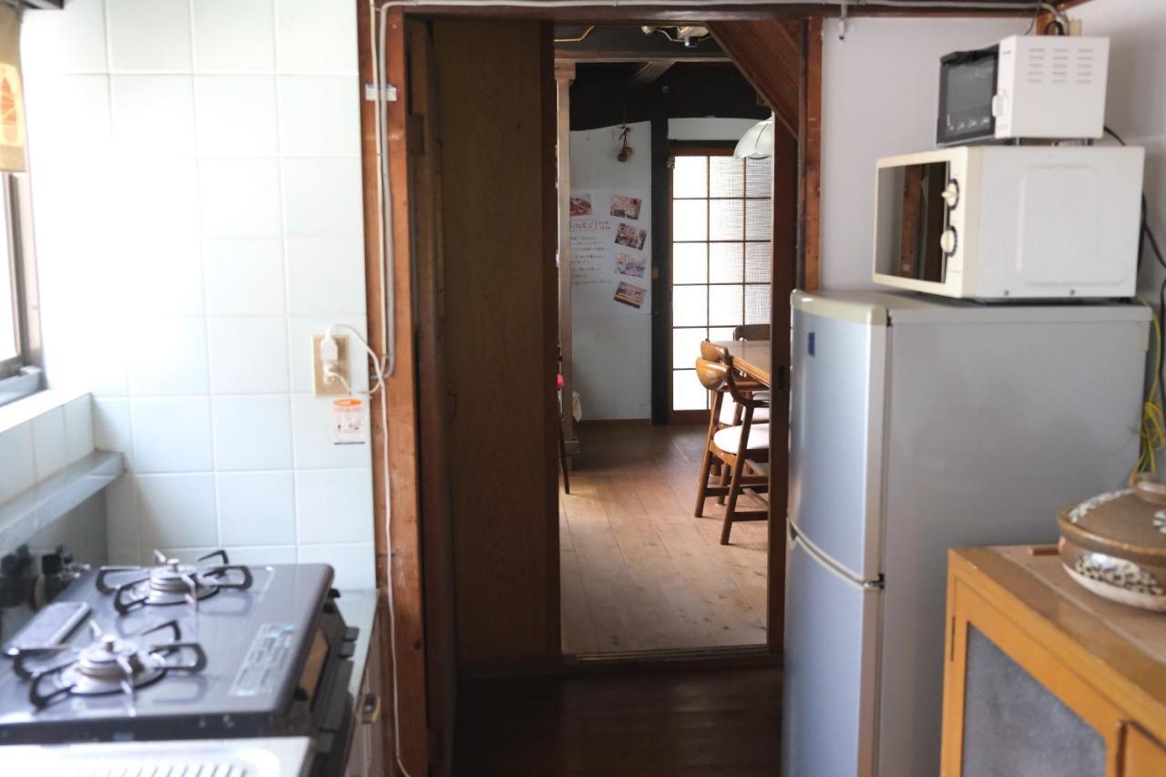 Guesthouse KOJIYA 暮らしをつくる宿 旧糀屋 Fukutsu Extérieur photo