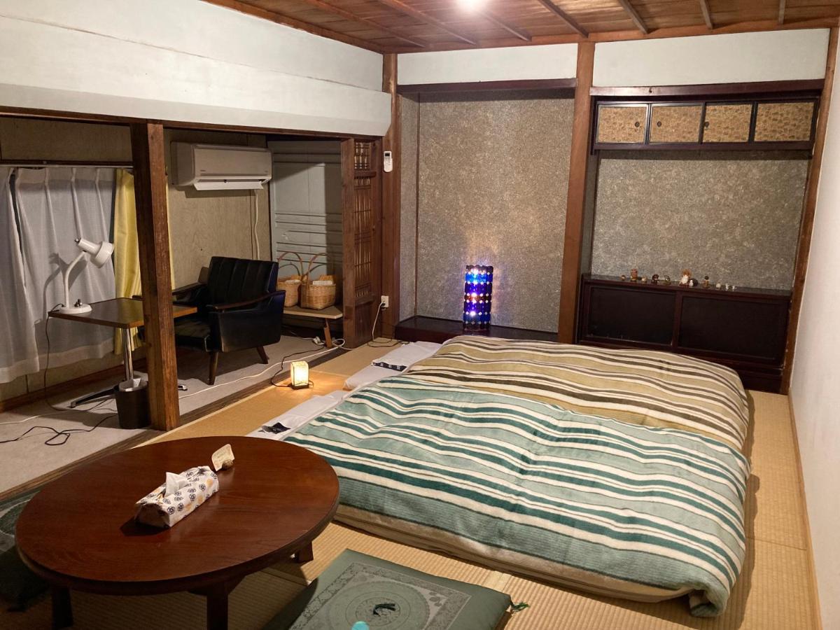 Guesthouse KOJIYA 暮らしをつくる宿 旧糀屋 Fukutsu Extérieur photo